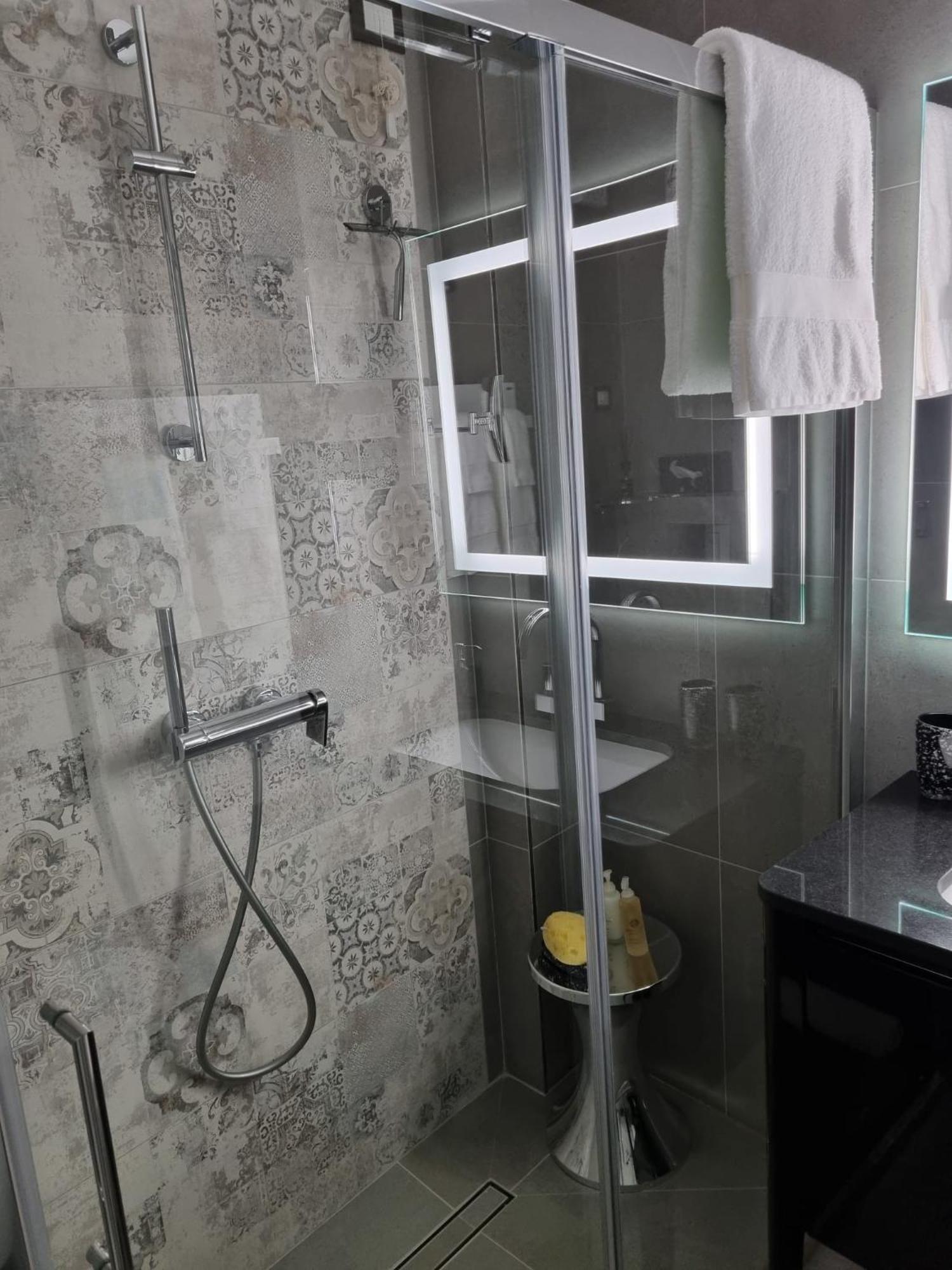 Palms Luxury Suites Санремо Экстерьер фото